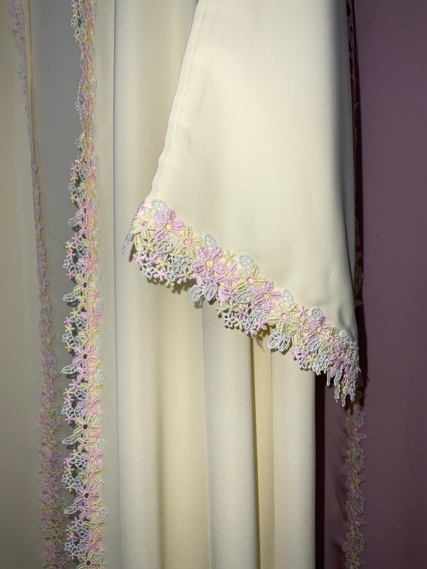 Dalia Abaya