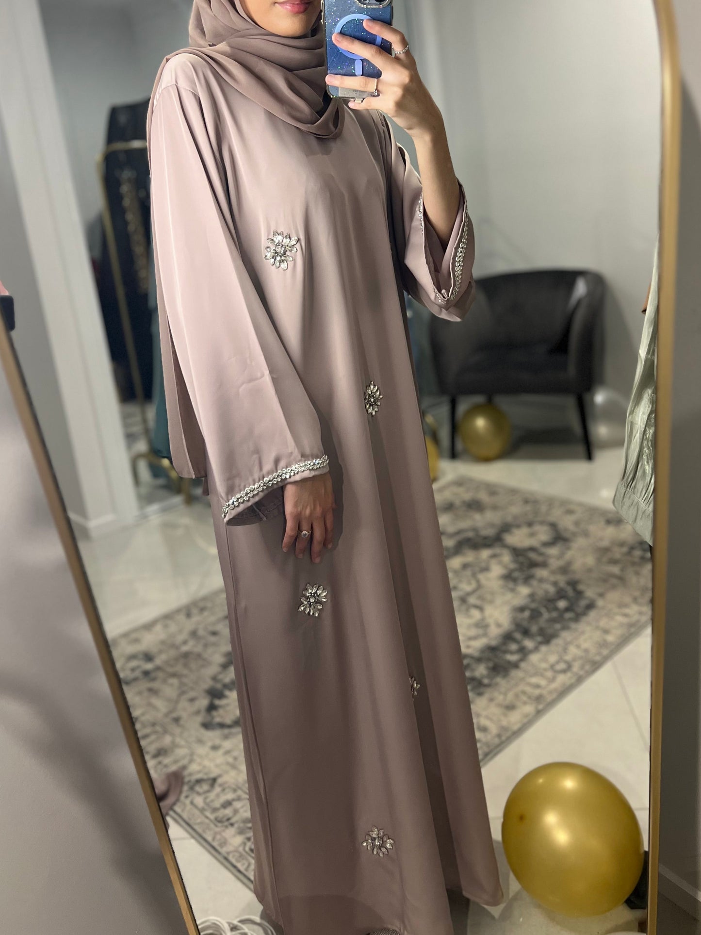 Hanya Abaya