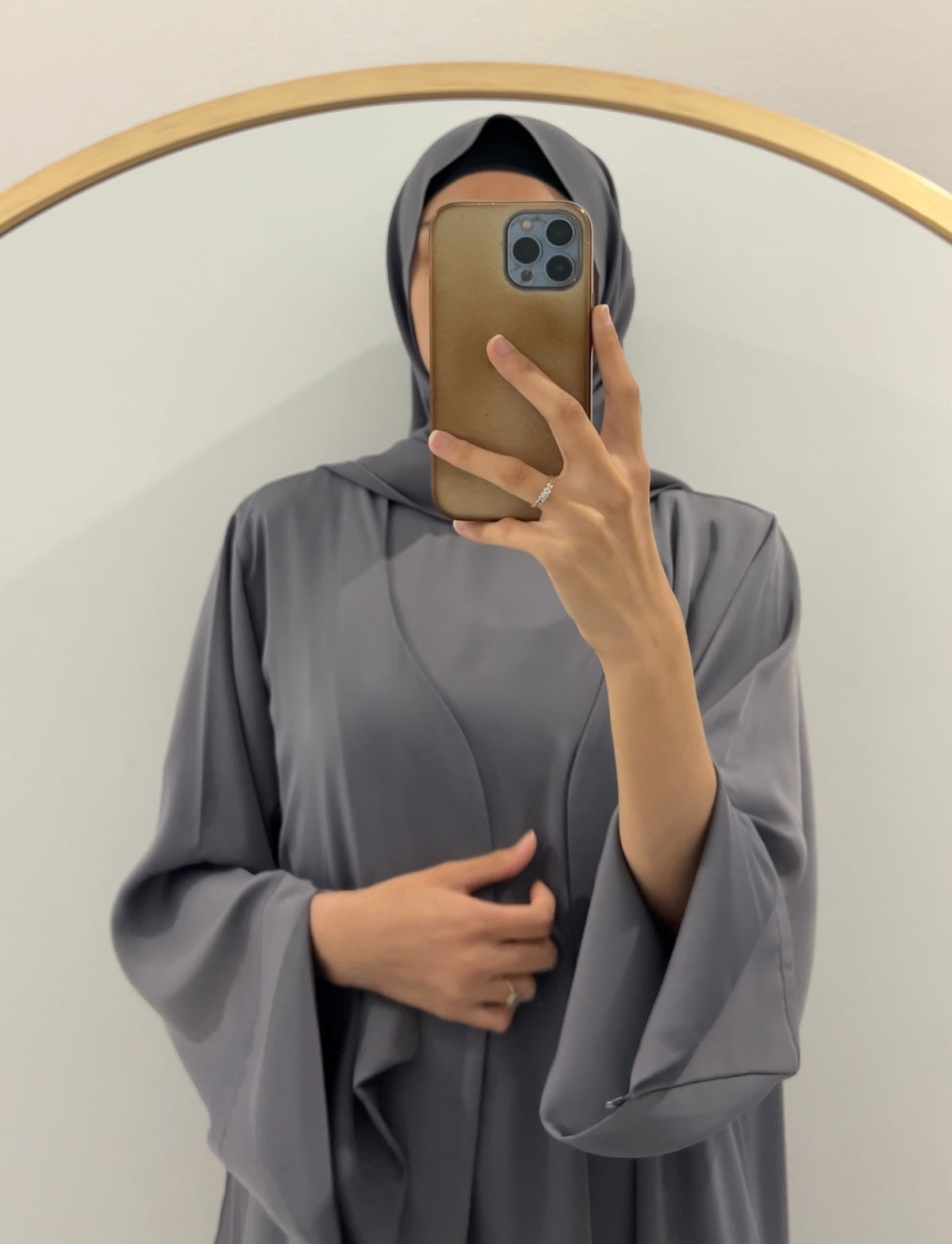 Aaliyah Abaya